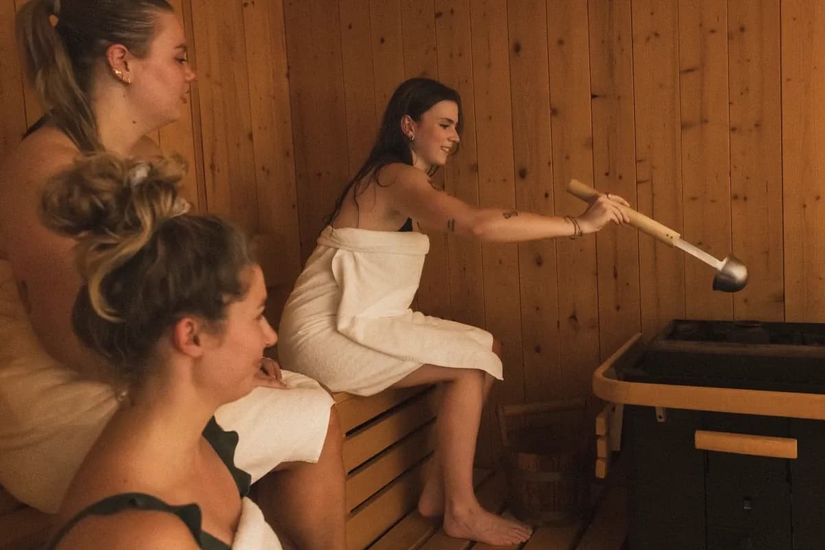 sauna_03_1x.webp
